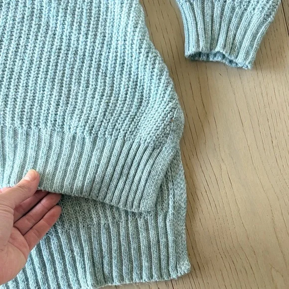 American Eagle Outfitters Light Blue Crew Neck Sweater - Picture 3 of 3